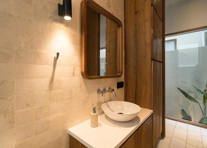 Eden - By Yolla Hospitality Villa